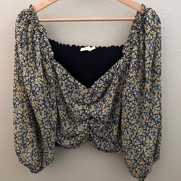 Lush Tops - Floral Smocked Peasant Top Puff Sleeve Cropped Blouse XL (fits like a Large)